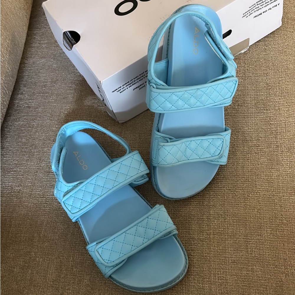 Aldo Sandals